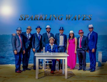 Sparkling-Waves